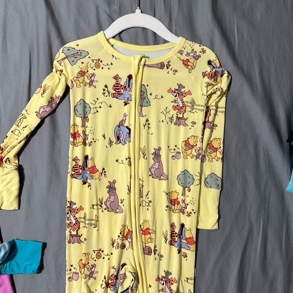 Winnie the Pooh Little Sleepies 2T